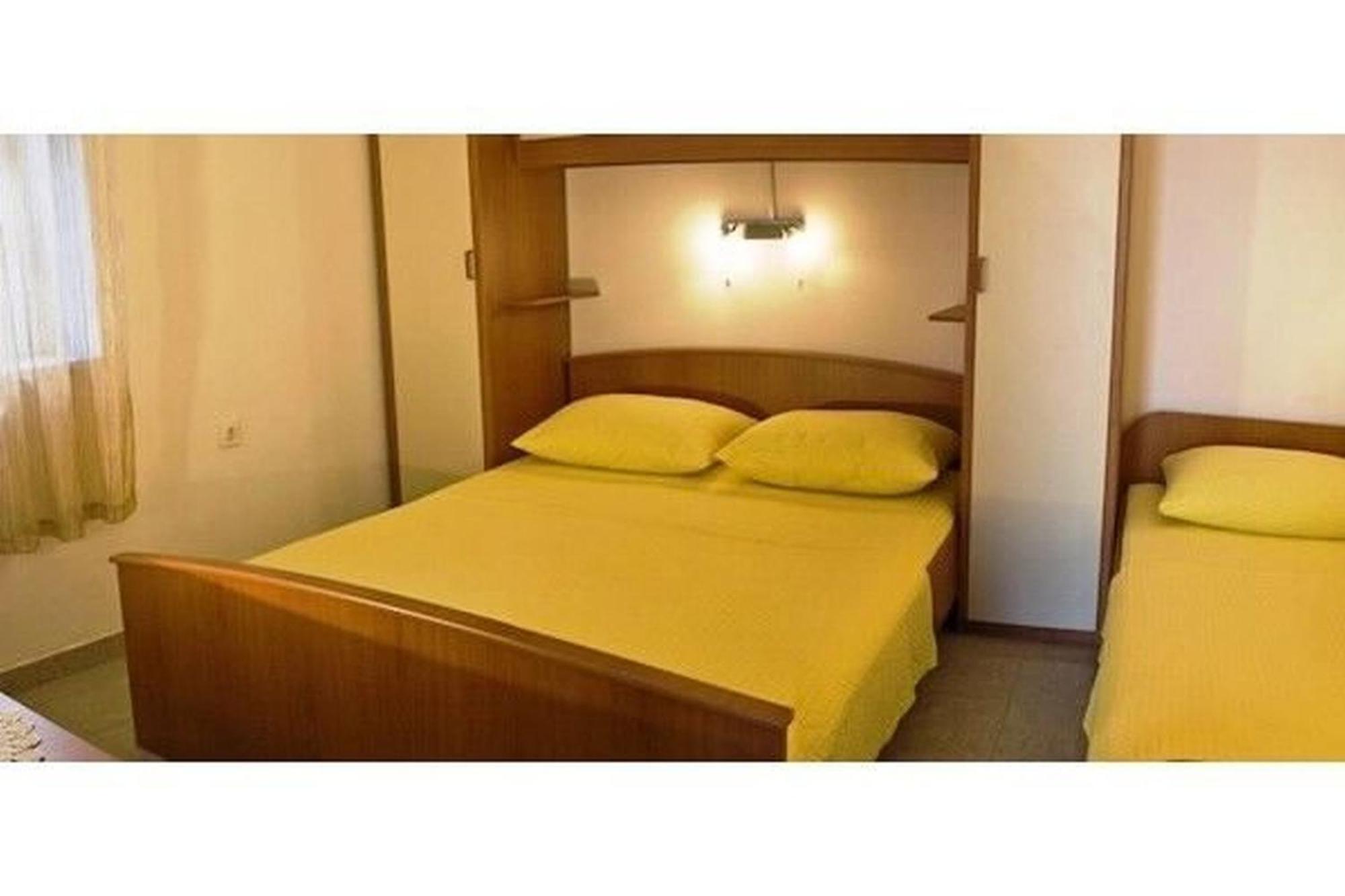 Apartments And Rooms Florijan Klek Εξωτερικό φωτογραφία