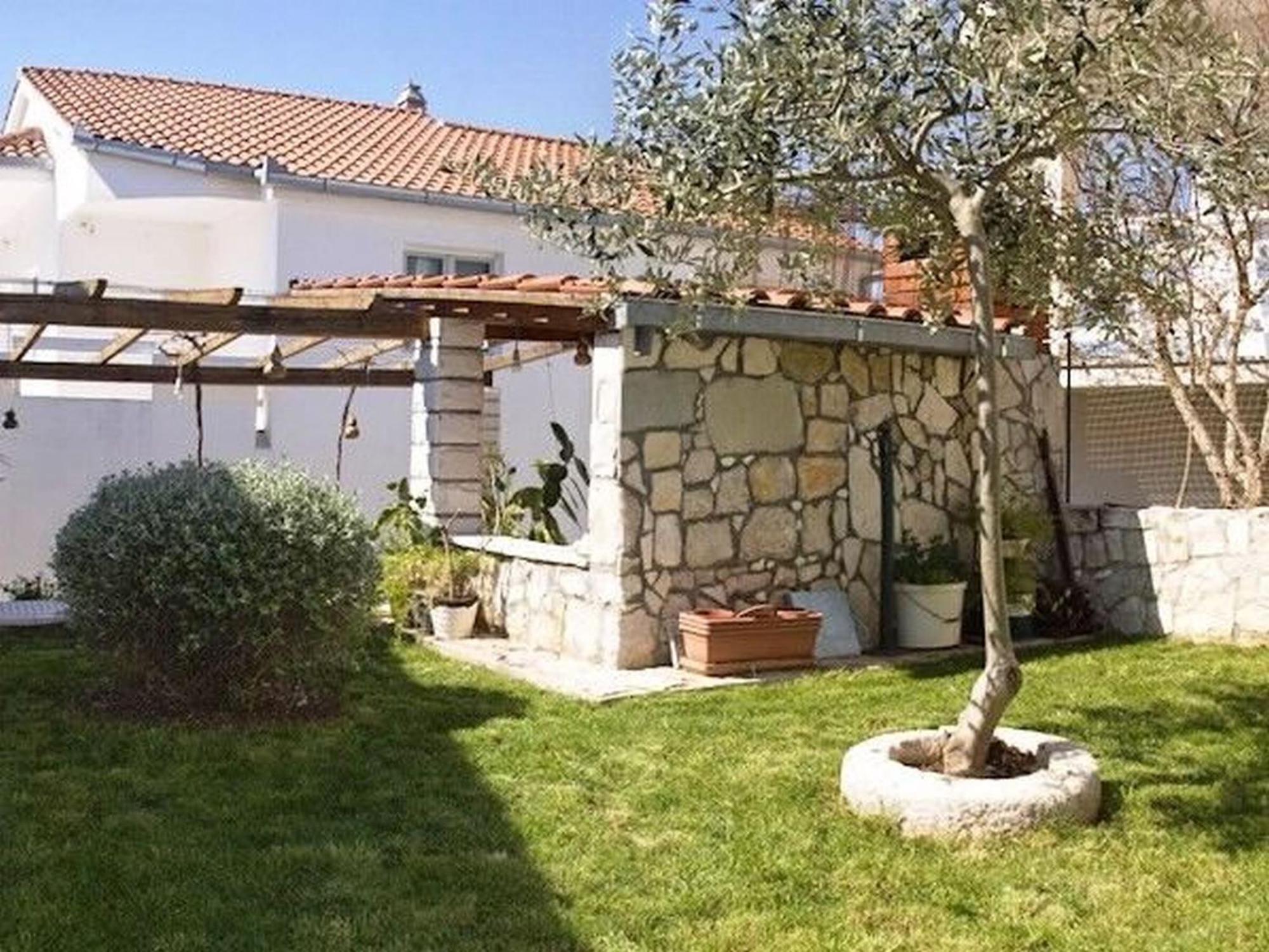 Apartments And Rooms Florijan Klek Εξωτερικό φωτογραφία
