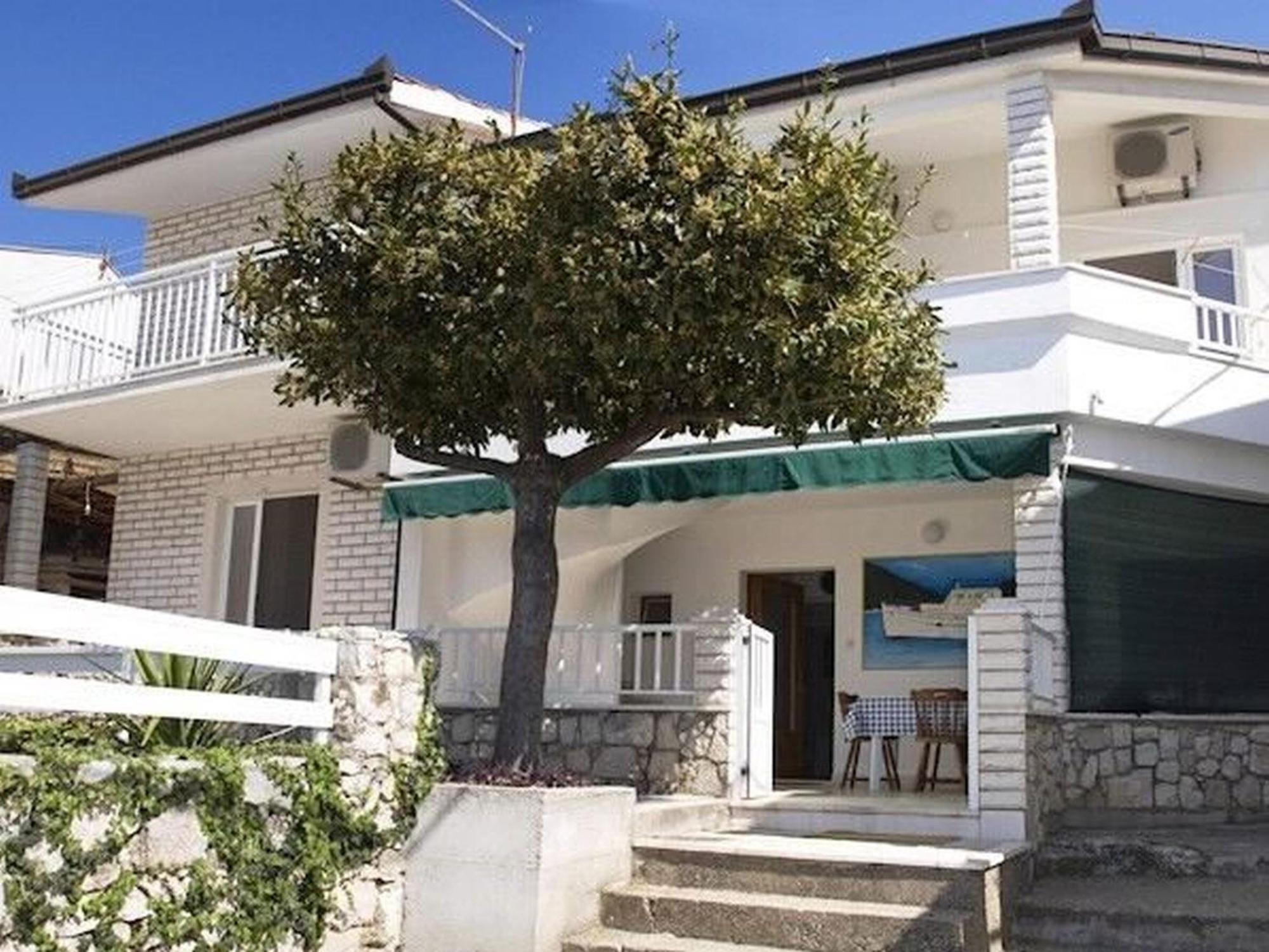 Apartments And Rooms Florijan Klek Εξωτερικό φωτογραφία